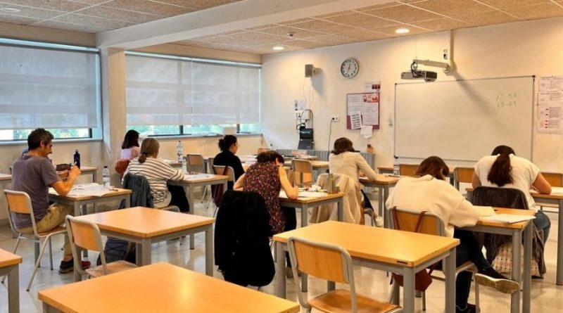 S’exhaureixen en hores les places de cursos de català a Andorra