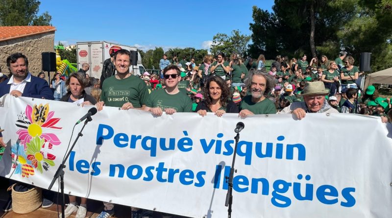 Crida als candidats a reformar la Constitució francesa, que margina les llengües minoritzades