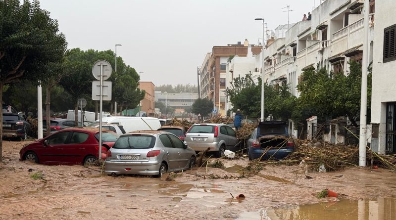 Les entitats en defensa de la llengua s’organitzen per ajudar els afectats per la DANA