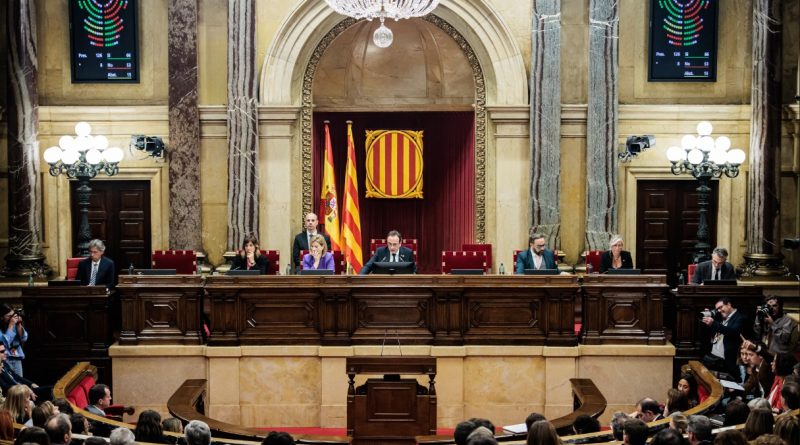 El Parlament de Catalunya rebutja que el govern s’expressi sempre en català als Països Catalans