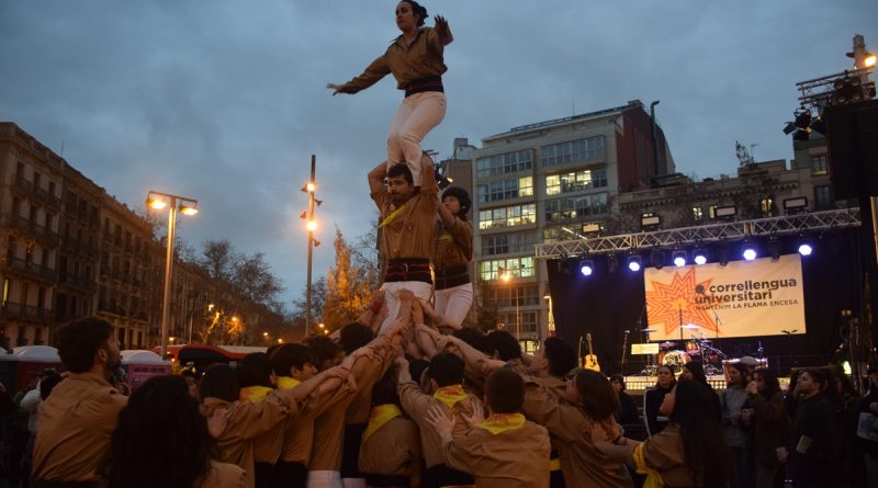 El Correllengua Universitari insta les universitats a mullar-se pel català